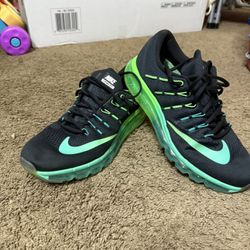 Nike Air Max 