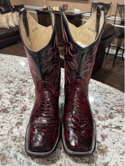 New boots authentic skin