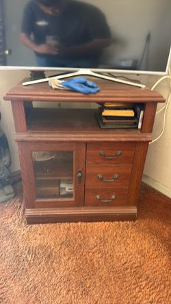 Tv stand