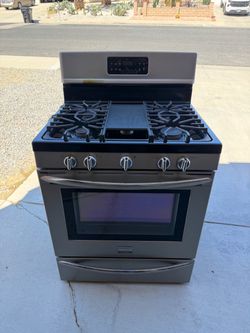 Frigidaire 5 Burner Stove