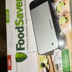 FoodSaver Vacuum Sealing Brand New