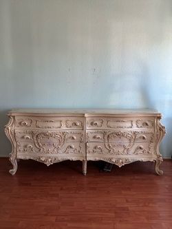Italian rococo dresser and headboard/footboard