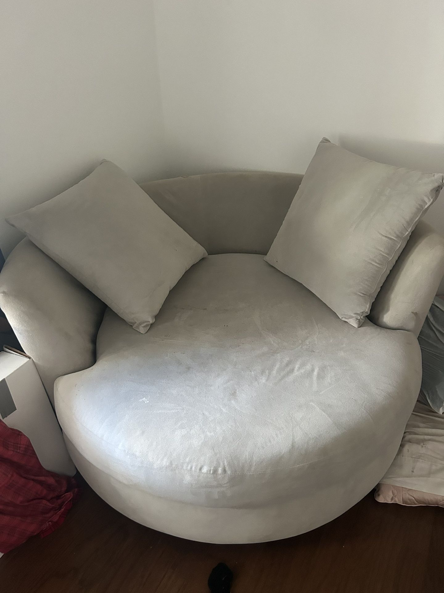 Z Gallerie Cuddle Chair