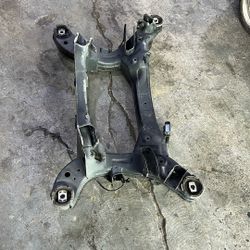 (148) 18-23 Chevy Chevrolet Traverse Fwd Rear Cross Member Crossmember 2018 2019 2020 2021 2022 2023 