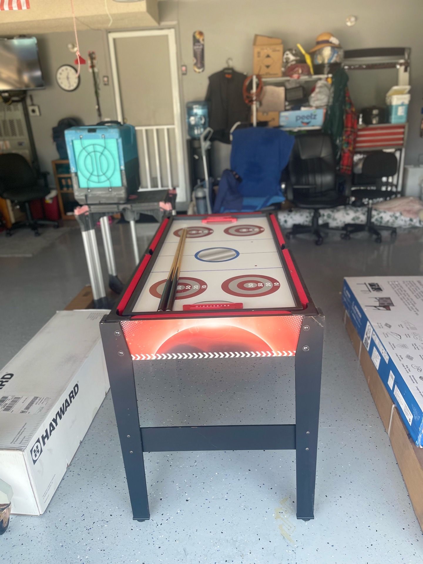 Kids pool table