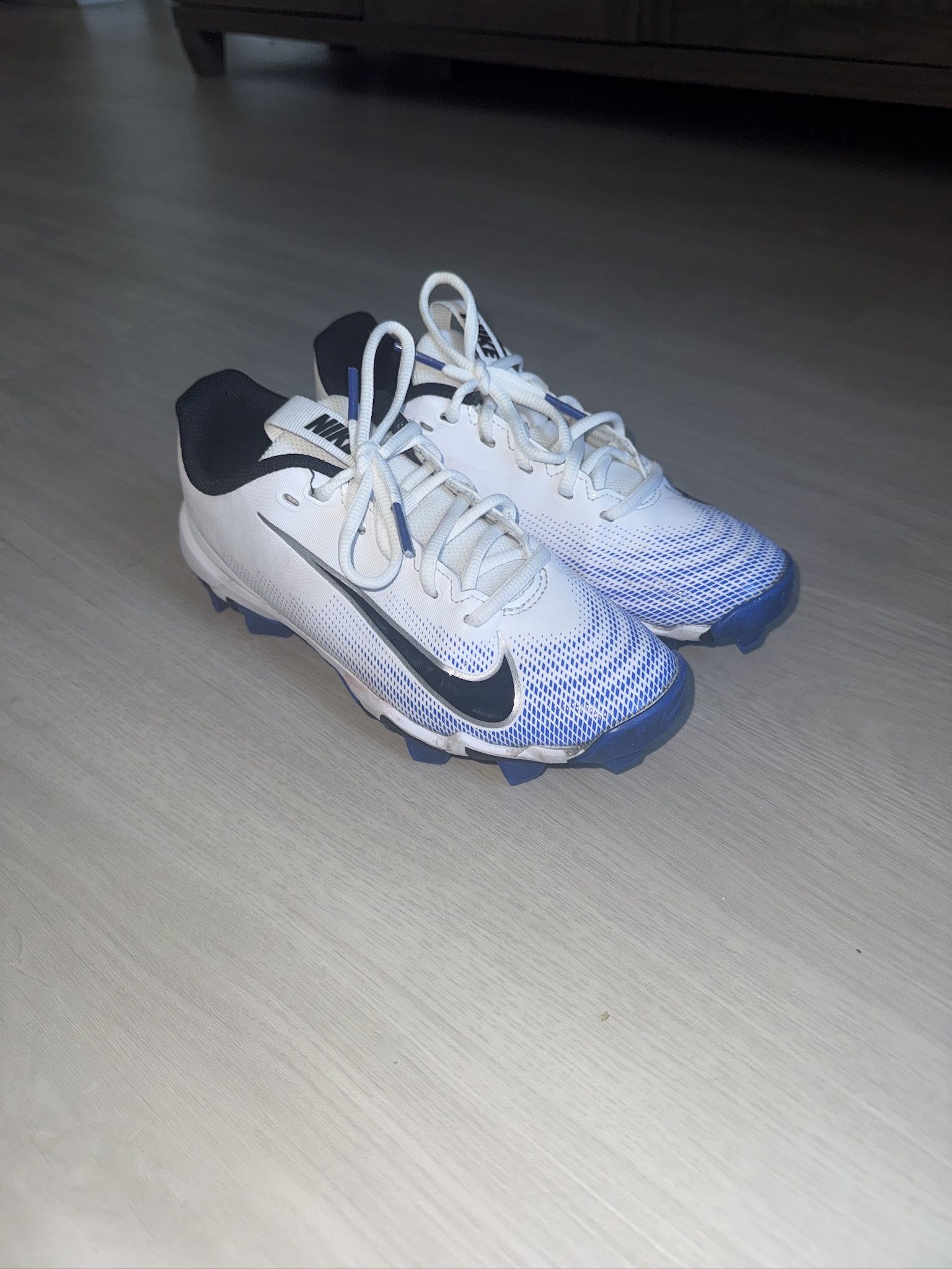 Boys Nike Vapor Shark Football cleats