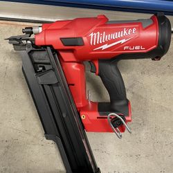 Milwaukee Fuel 18v 21 Degree Framing Nailer (2744-20) 