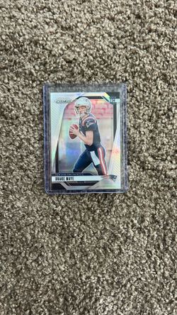 Drake Maye SILVER PRIZM ROOKIE CARD