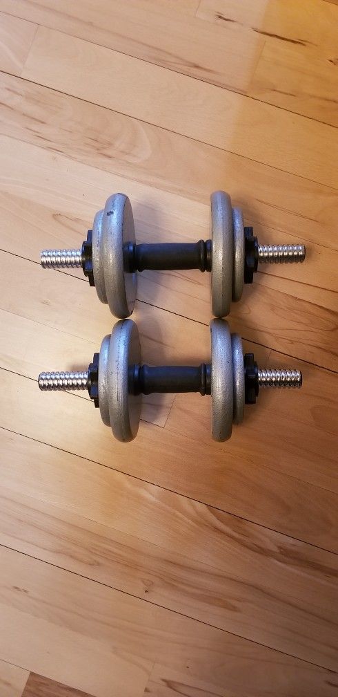 Dumbbell  Good Condition  7.1/2lb ×4 2.1/2 lb×4