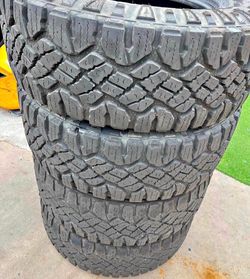 285/75/18 Goodyear 📍📍 Vendo un set de llantas con 80% de vida las 4 📍🌟