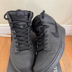 Size 10.5 - Nike SB Dunk High Premium Blackout Goretex