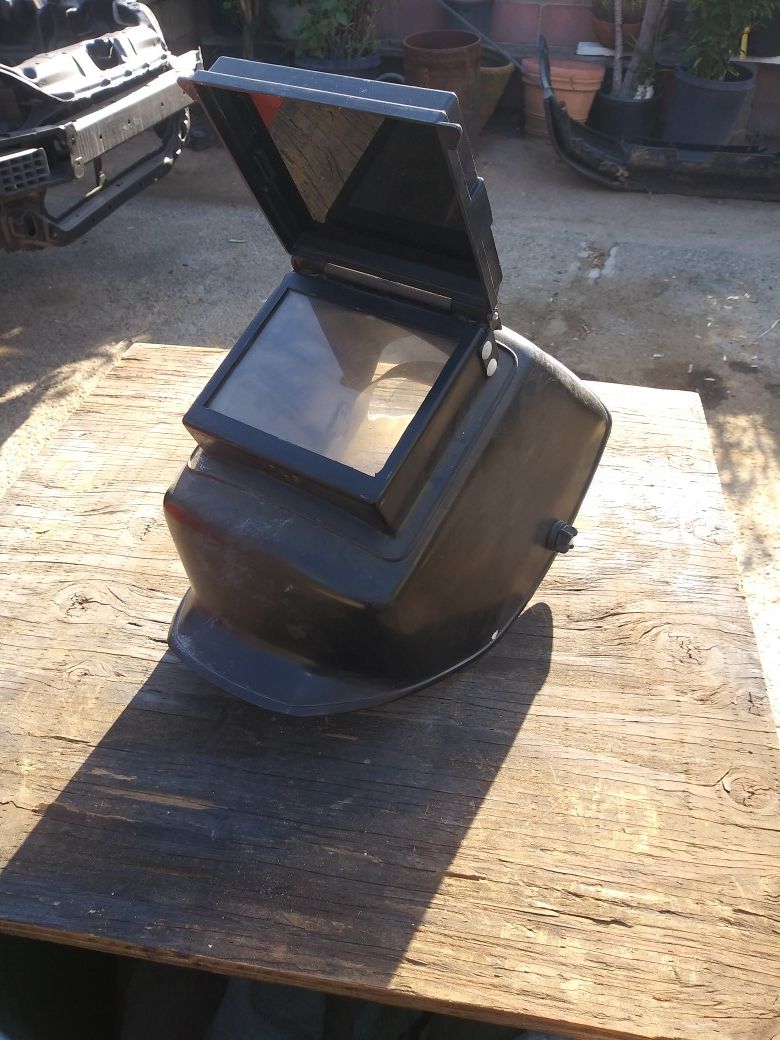 Morsafe welding helmet
