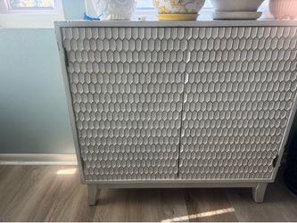 Retro style cabinet