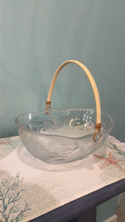 BEAUTIFUL THICK GLASS BOWL