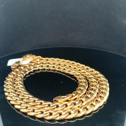 18k Gold Cuban Chain 