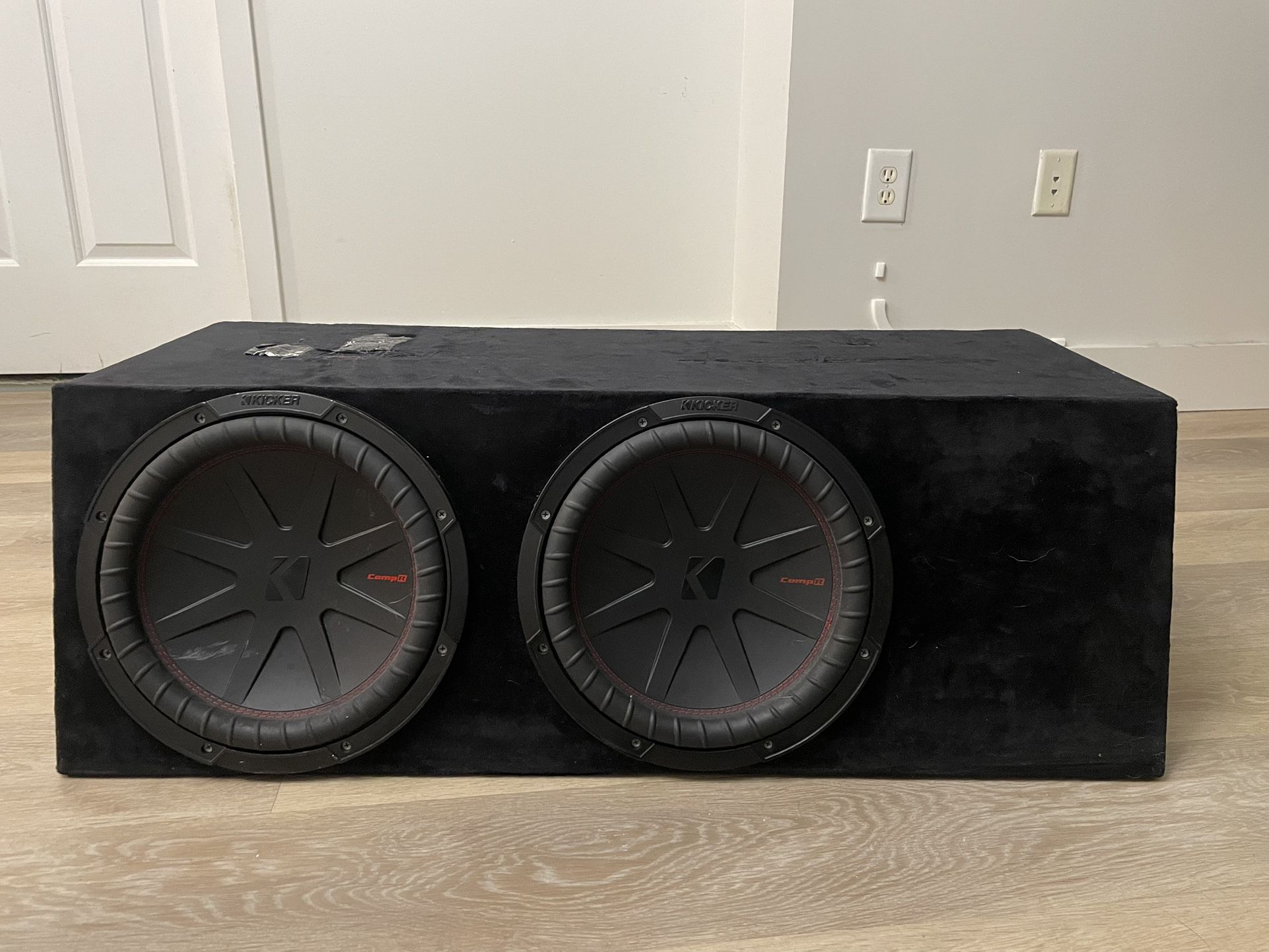 Kicker CompR Subs And Amp