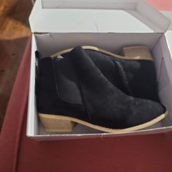 Womens Booties