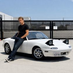 1994 Mazda Miata MX5 · 5 SPEED MANUAL!
