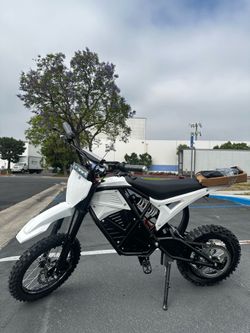 Brand new Off Road Electric Mini Dirt bike Top speed 40Mph , 55Miles Range