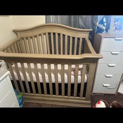 Crib Like New 
