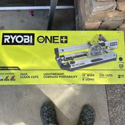 Wood Flooring cutting saw