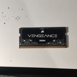 Corsair vengeance 1x32gb ddr4 ram