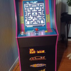 Ms. Pac-Men Arcade 