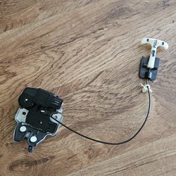 07-12 OEM Nissan Altima / Maxima Trunk Latch with Striker Plate & Hardware Black