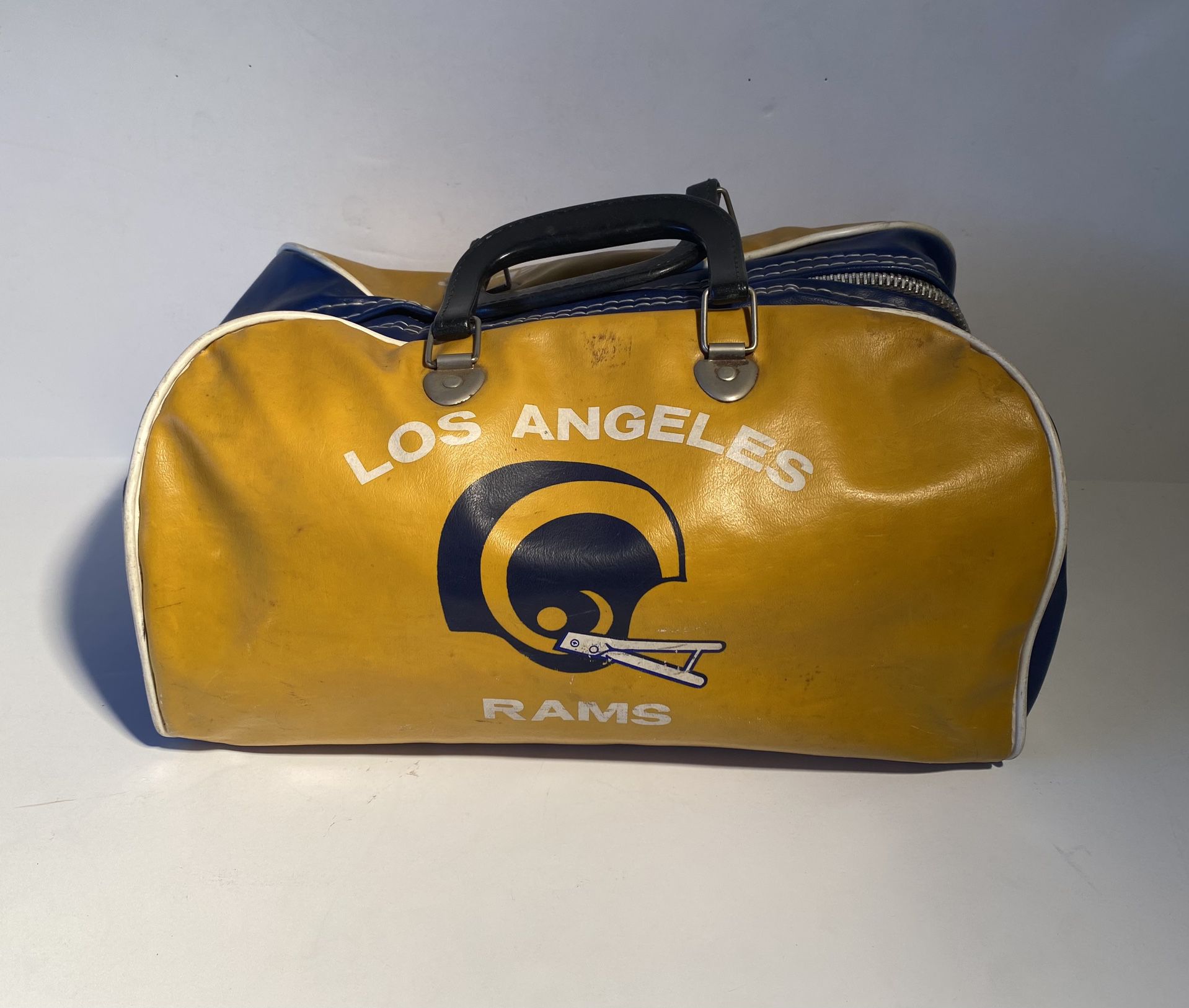 Vintage Super Bowl LVI Champion Los Angeles Rams NFL Gym Bag Officially Licensed 1983