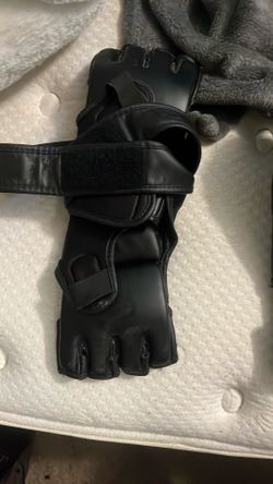 UFC Gloves