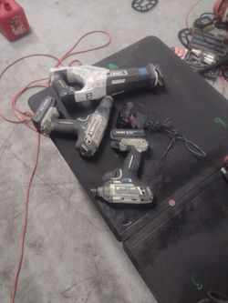 Battery power tool set