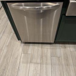 Frigidaire Dishwasher