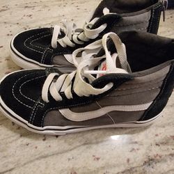 Vans US Kids Size 2 High Tops With Zip Up Back