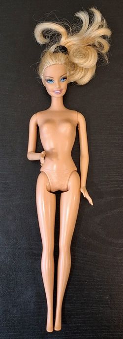 VINTAGE MATTEL BARBIE DOLL - 1998 HEAD/ 2009 BODY