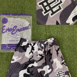 EE Shorts 