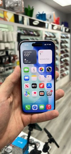 iPhone 15 128Gb *Unlocked* + *With Warranty* + *With Charger*