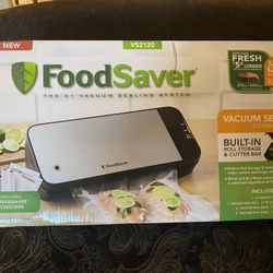 FoodSavee Vacuum sealing system