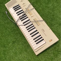 Yamaha PS 10 Keyboard