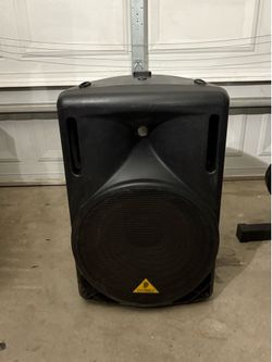 Behringer Eurolive B215D 550W 15” Powered PA Speaker Price: $175 OBO