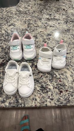 Baby Girl Shoes SIZE 4