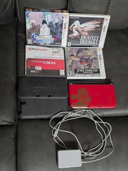 Mario Limited Edition Nintendo 3DS XL + JRPG Bundle