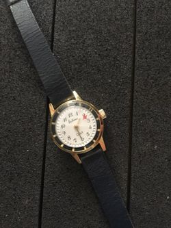 Wind up watch no battery needed