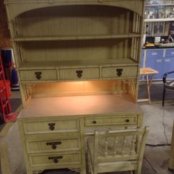 Antique Dixie Shangra La Bedroom Set 