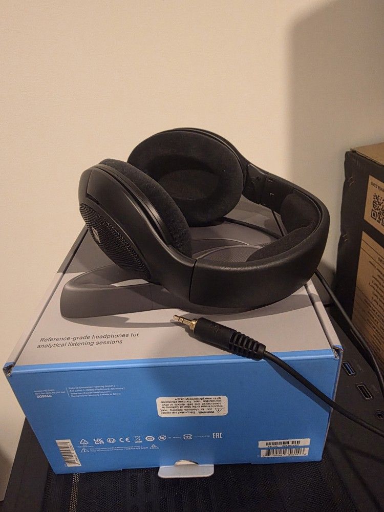 Sennheiser 560s 100$