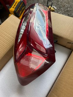 2022 Chevy Malibu LT left rear tail light lens brand new