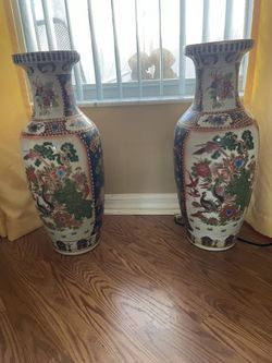 Beautiful 2 Floral Vases