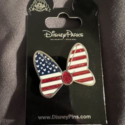 Disney Minnie Mouse Patriotic American Flag Bow Pin