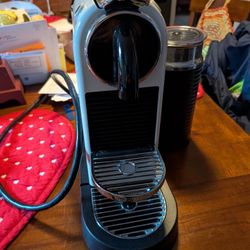 Nespresso Machine Works Great