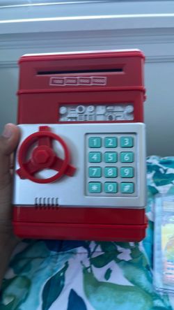 Toy piggy bank