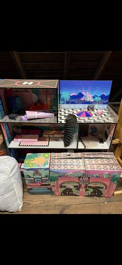 LOL Surprise Doll House
